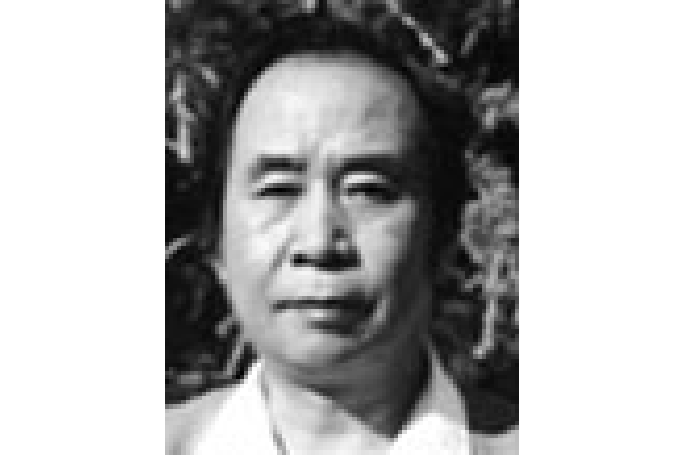 李成忠(中國籍藝術家,代表作品《紅土地》。) 李成忠(中國籍藝術家,代表作品《紅土地》。)