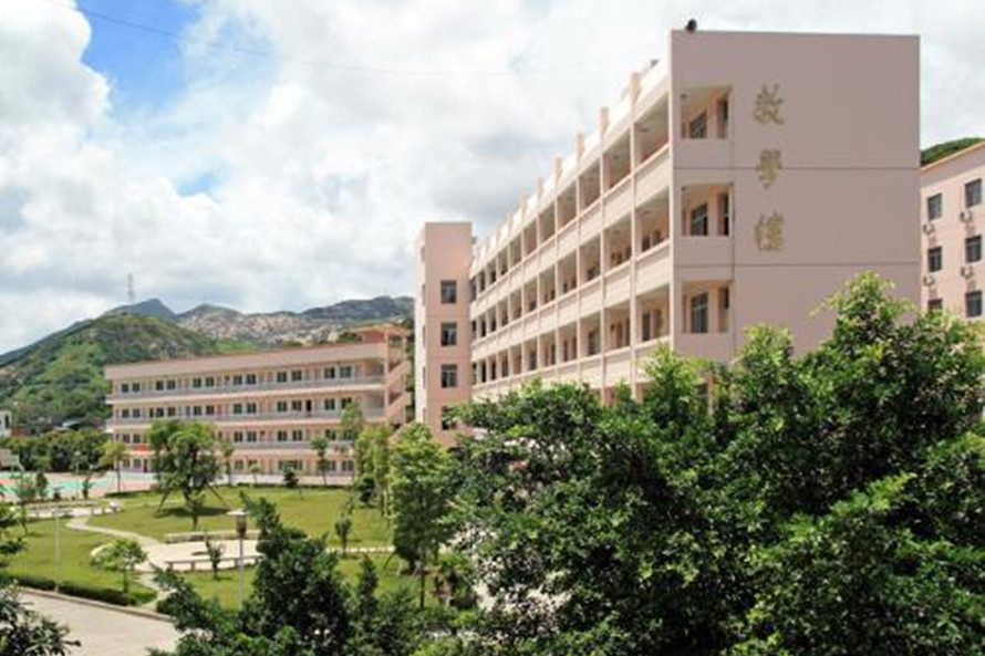 二源中學 二源中學