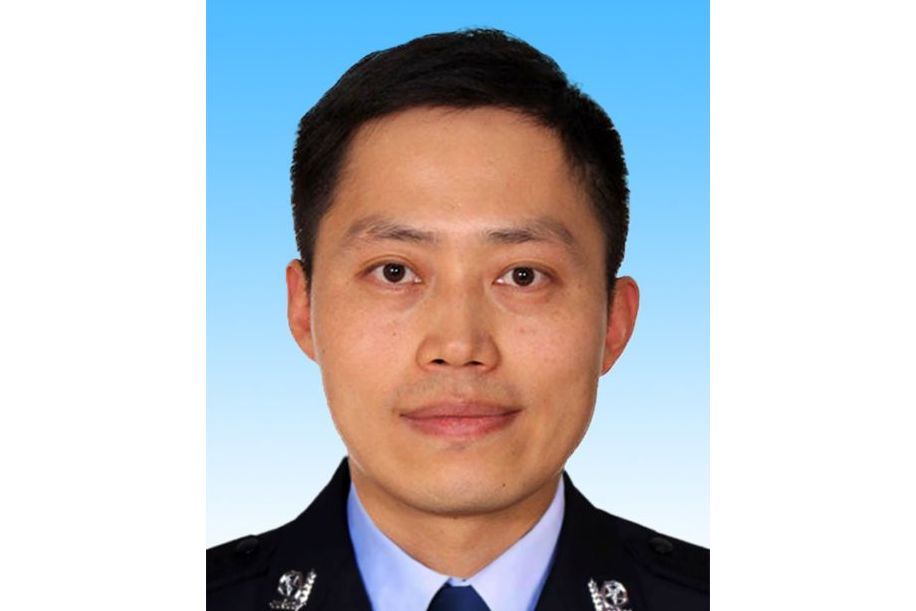 周陸洋(北京市大興區禮賢鎮黨委委員、派出所所長、三級高級警長) 周陸洋(北京市大興區禮賢鎮黨委委員、派出所所長、三級高級警長)