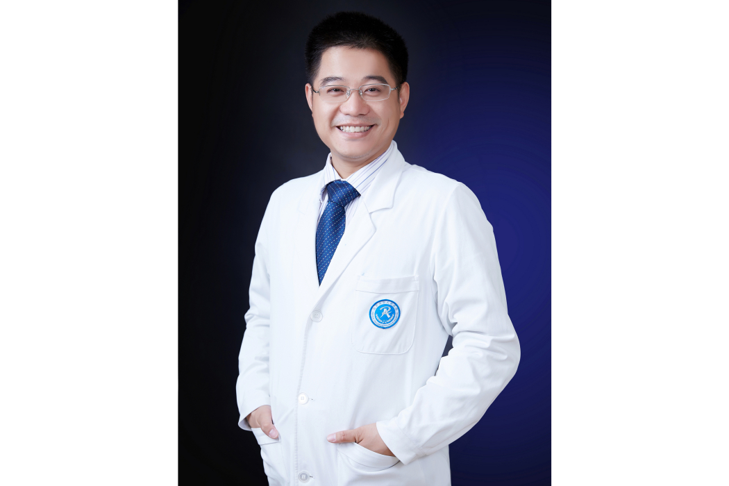李虎(北京大學人民醫院骨關節科主任醫師) 李虎(北京大學人民醫院骨關節科主任醫師)