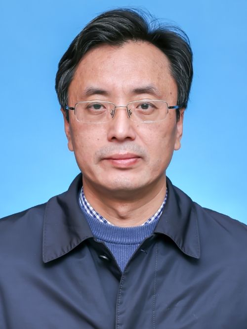劉恩傑(山東省煙臺市萊山區委教育工委常務副書記,區教育體育局黨組書記、局長) 劉恩傑(山東省煙臺市萊山區委教育工委常務副書記,區教育體育局黨組書記、局長)