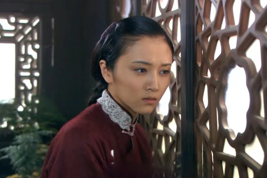 劉大紅(年代劇《九河入海》中的角色,由孫熙飾演) 劉大紅(年代劇《九河入海》中的角色,由孫熙飾演)