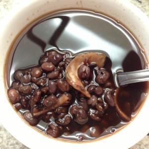 黑米紅豆百合粥--簡單養生營養早餐