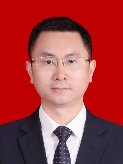何恩源 何恩源