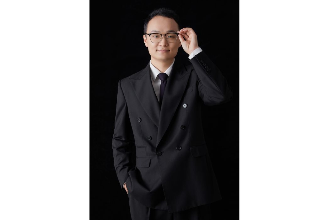 何康(南昌大學土木工程系講師) 何康(南昌大學土木工程系講師)