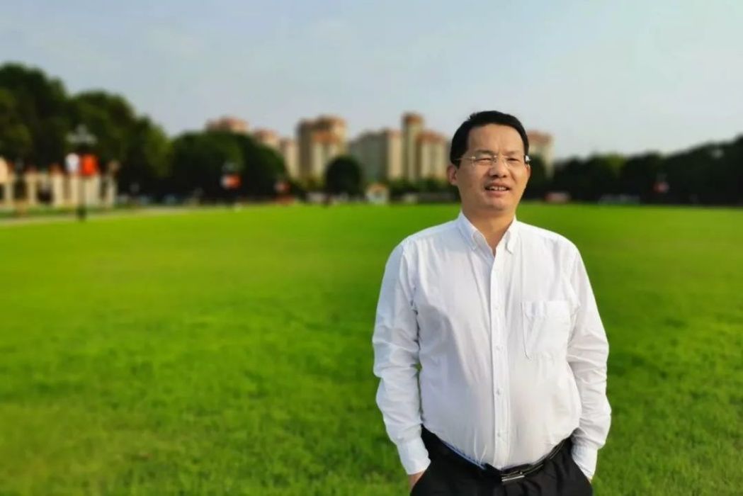 馬向陽(南京傳媒學院文化管理學院副院長) 馬向陽(南京傳媒學院文化管理學院副院長)