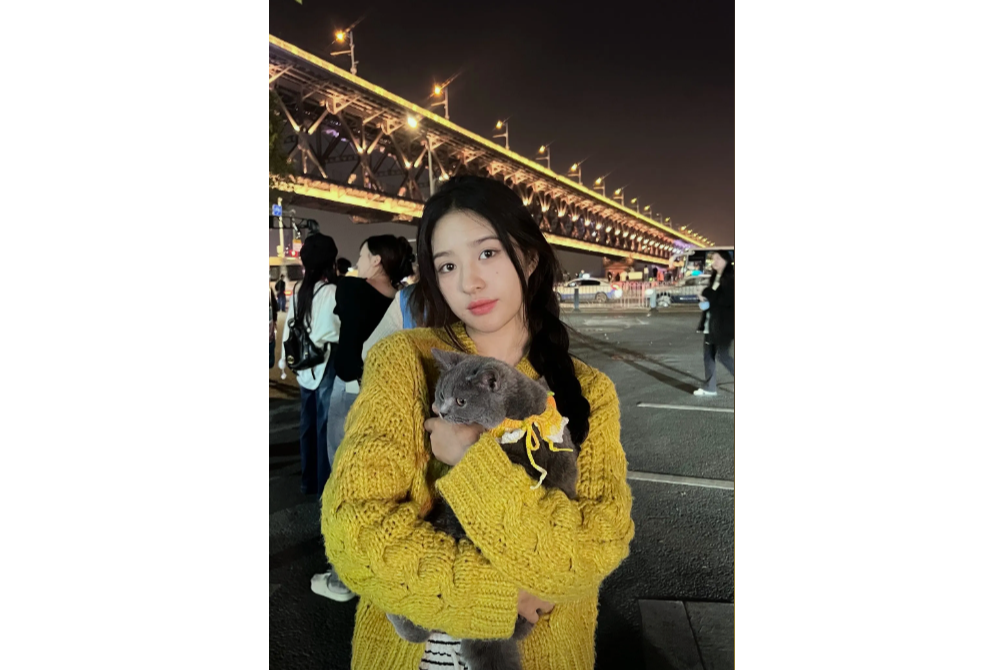 阿梓不可愛 阿梓不可愛