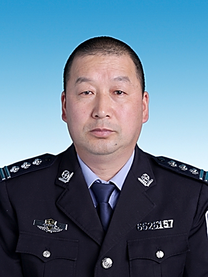 張海林(克孜勒蘇柯爾克孜自治州阿圖什市司法局黨組成員、副局長) 張海林(克孜勒蘇柯爾克孜自治州阿圖什市司法局黨組成員、副局長)