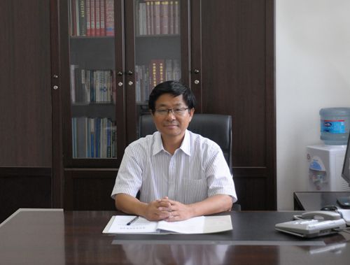 鄭燕飛(中電投蒙東能源集團公司黨委副書記) 鄭燕飛(中電投蒙東能源集團公司黨委副書記)
