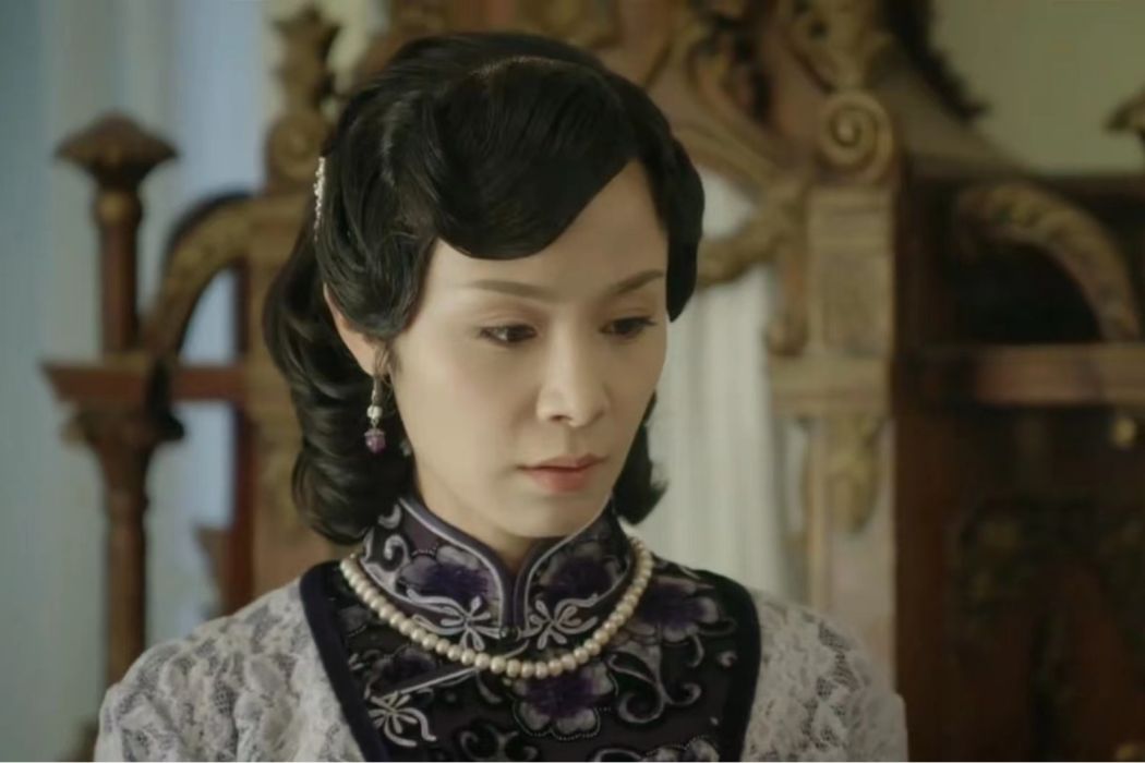 張靜秋(抗戰劇《追風行動》中的角色) 張靜秋(抗戰劇《追風行動》中的角色)