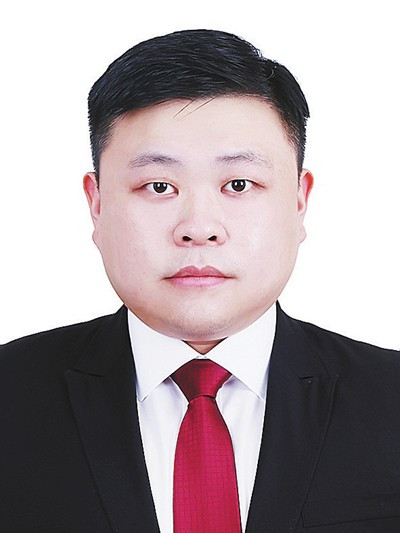劉鋮(中建深圳裝飾有限公司武漢分公司黨總支書記、經理) 劉鋮(中建深圳裝飾有限公司武漢分公司黨總支書記、經理)