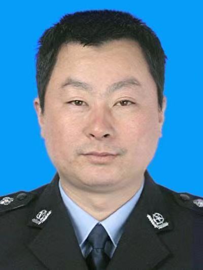 劉永(山東省臨沂市臨沭縣公安局黨委委員、指揮中心主任、三級警長) 劉永(山東省臨沂市臨沭縣公安局黨委委員、指揮中心主任、三級警長)