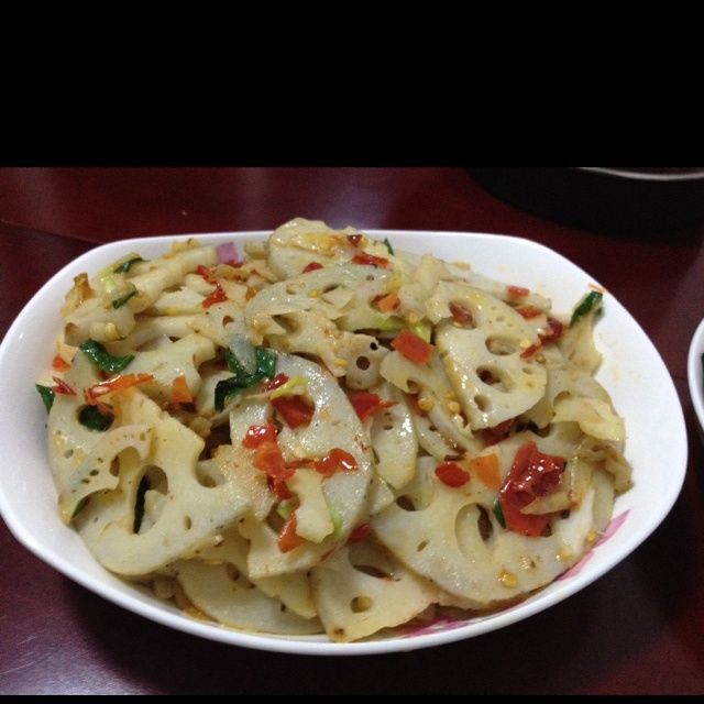 剁椒炒藕片 剁椒炒藕片