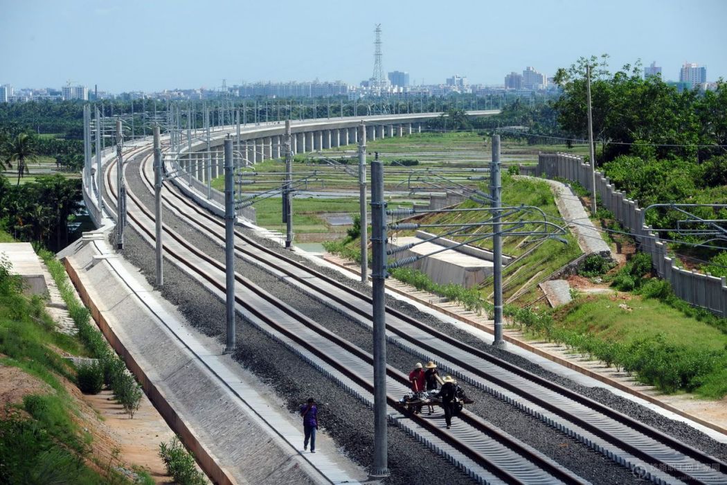 動能闖坡 動能闖坡