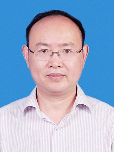 彭斌(孝感審計局黨組成員、市經濟責任審計局局長) 彭斌(孝感審計局黨組成員、市經濟責任審計局局長)