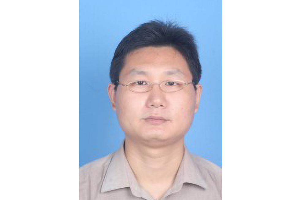 尹教建 尹教建