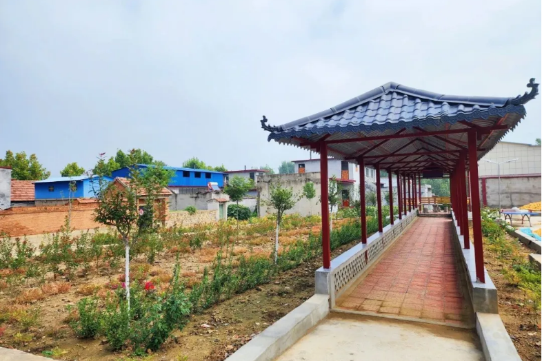石屋村(山東省泰安市磁窯鎮自然村) 石屋村(山東省泰安市磁窯鎮自然村)