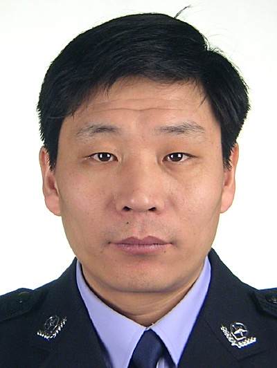 李培榮(山東省濟南市公安局萊蕪區分局黨委委員、副處級領導幹部、三級高級警長) 李培榮(山東省濟南市公安局萊蕪區分局黨委委員、副處級領導幹部、三級高級警長)