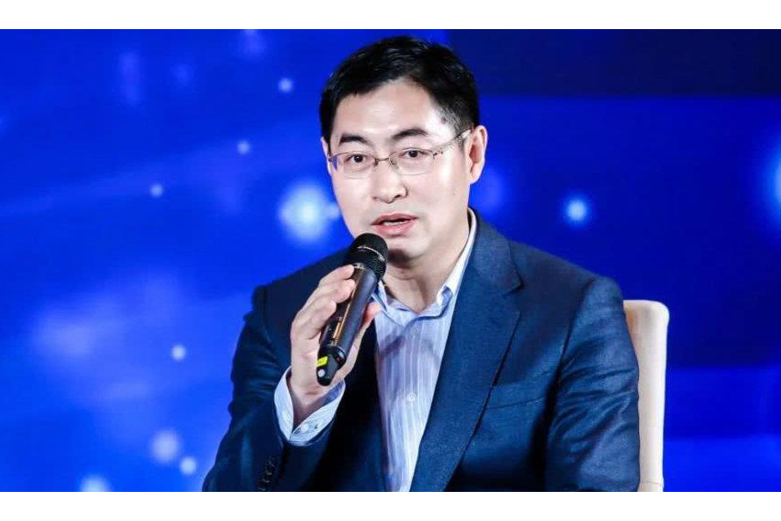 馮輝明(上坤集團執行總裁) 馮輝明(上坤集團執行總裁)