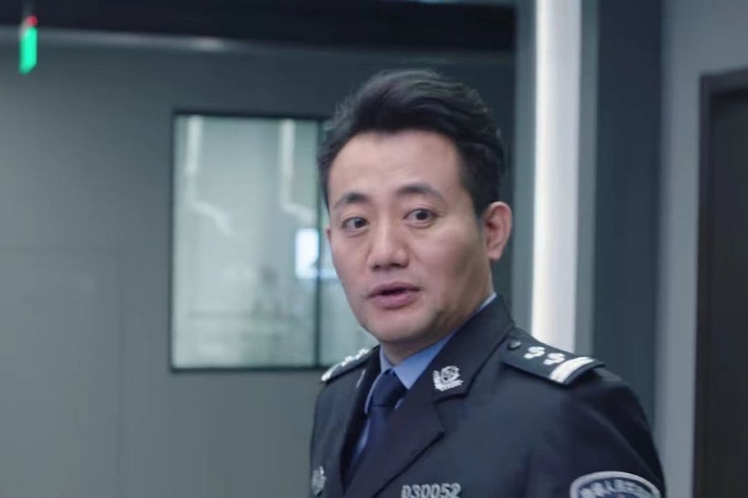 沈斌(電視劇《上鎖的房間》中的角色) 沈斌(電視劇《上鎖的房間》中的角色)