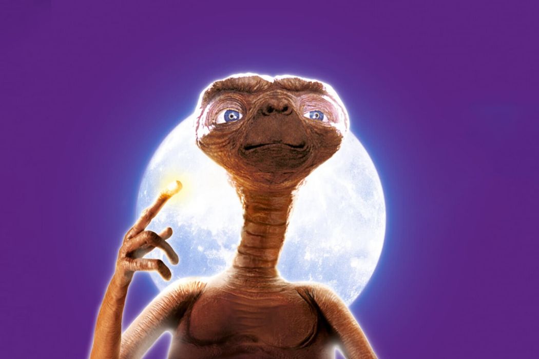 E.T.(史匹柏電影裡的角色) E.T.(史匹柏電影裡的角色)