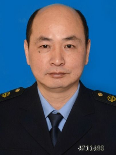 謝武(湖北省荊州市江陵縣市場監督管理局工會主席) 謝武(湖北省荊州市江陵縣市場監督管理局工會主席)