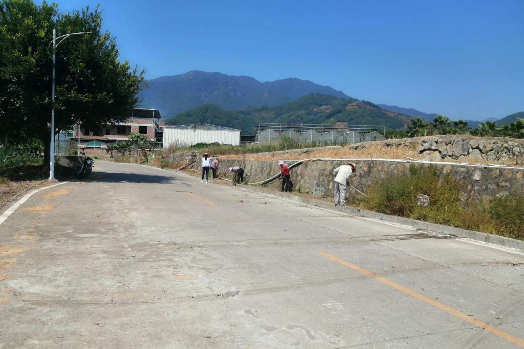 營侖村 營侖村