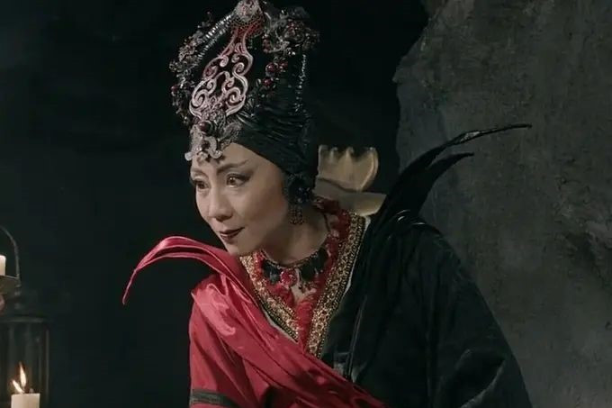 靈姬(古裝愛情奇幻電影《獵妖記》中的角色) 靈姬(古裝愛情奇幻電影《獵妖記》中的角色)