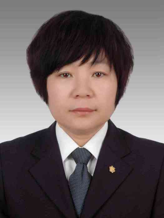 褚冠霞 褚冠霞