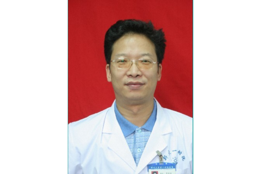 李德旭(鄭州大學第一附屬醫院肝膽胰與肝移植外科主任醫師) 李德旭(鄭州大學第一附屬醫院肝膽胰與肝移植外科主任醫師)
