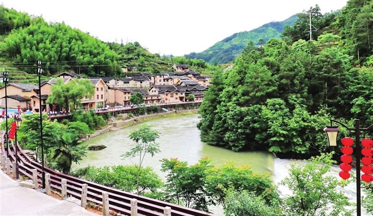 小廣扎村(雲南省普洱市瀾滄縣竹塘鄉下轄村)