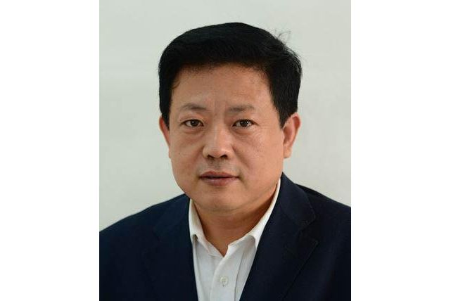李春紅(山東省濟南西城實驗中學教師) 李春紅(山東省濟南西城實驗中學教師)