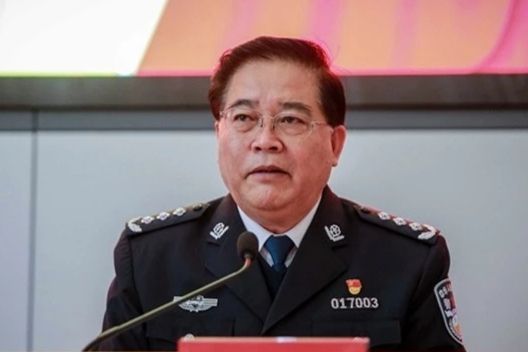 房凌春 房凌春