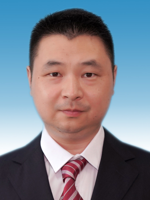 楊登(湖南省洪江市農業農村局黨委委員、專職執法副局長,一級主任科員) 楊登(湖南省洪江市農業農村局黨委委員、專職執法副局長,一級主任科員)