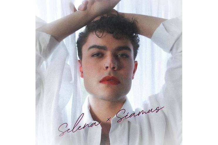 I Could Fall In Love(2021年Seamus演唱的歌曲) I Could Fall In Love(2021年Seamus演唱的歌曲)