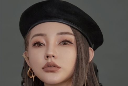 王泉雅 王泉雅