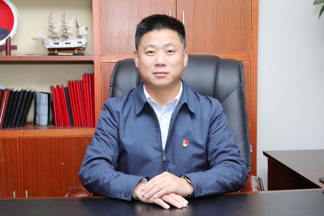 龍秋亮 龍秋亮