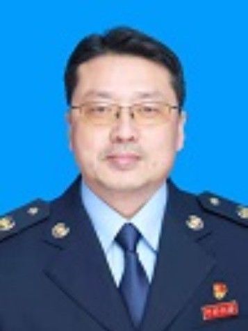 張文明(國家稅務總局肥西縣稅務局局領導黨委委員、紀檢組組長、三級主辦) 張文明(國家稅務總局肥西縣稅務局局領導黨委委員、紀檢組組長、三級主辦)