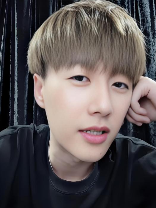 周子瑜☀️ 周子瑜☀️