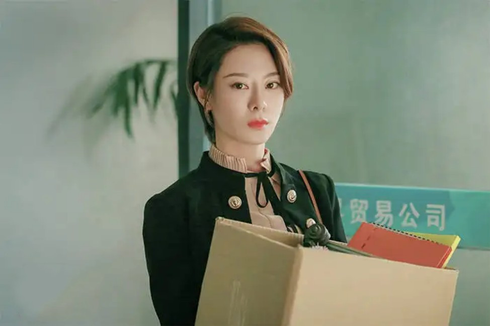 安靜(電視劇《吉他兄弟》中的女主角) 安靜(電視劇《吉他兄弟》中的女主角)