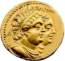 刻有托勒密二世和阿西諾亞二世頭像的金幣