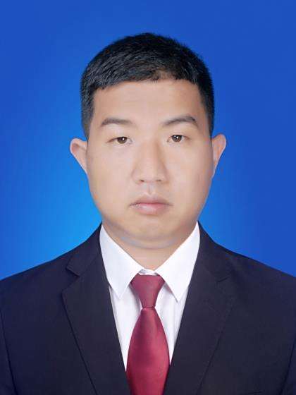 許良(雲南省德宏傣族景頗族自治州隴川產業園區管委會辦公室主任) 許良(雲南省德宏傣族景頗族自治州隴川產業園區管委會辦公室主任)