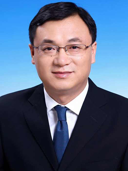 彭先佳 彭先佳