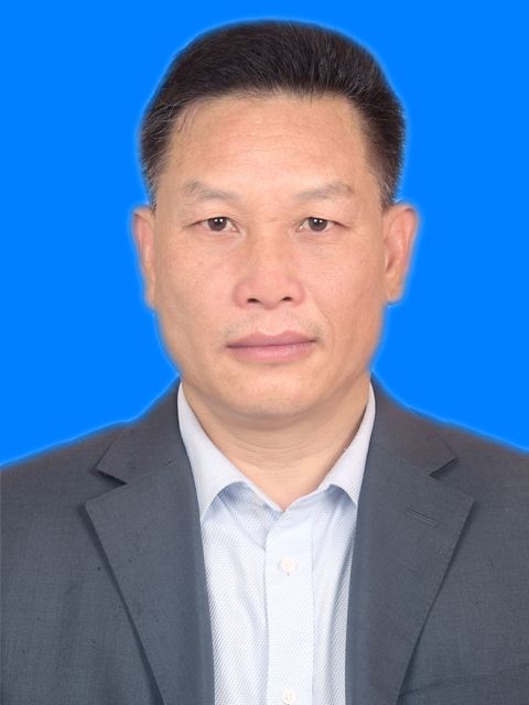 周文凱(安順市商務局黨組成員) 周文凱(安順市商務局黨組成員)