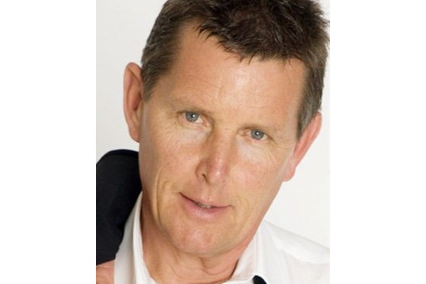 湯姆·伯林森(Tom Burlinson) 湯姆·伯林森(Tom Burlinson)
