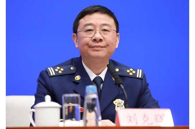 劉克輝(江西省消防救援總隊政治委員、黨委書記) 劉克輝(江西省消防救援總隊政治委員、黨委書記)