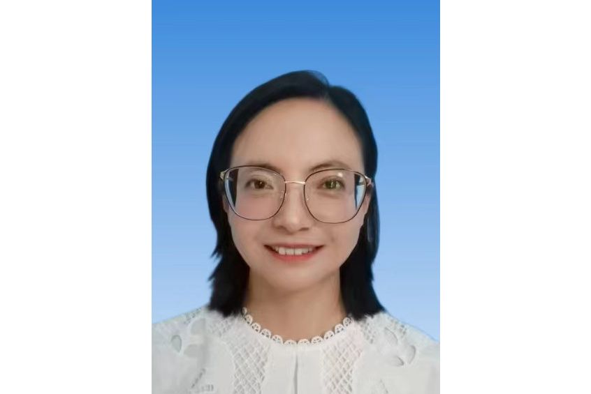 馬麗萍(青海省工商業聯合會副主席,青海佰客基食品研發有限責任公司(中國拉麵網)董事長) 馬麗萍(青海省工商業聯合會副主席,青海佰客基食品研發有限責任公司(中國拉麵網)董事長)