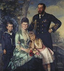 阿爾弗雷德和妻子及長子，長女