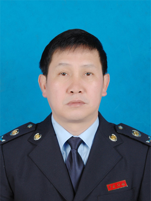 唐少華(國家稅務總局百色市稅務局黨委委員、副局長) 唐少華(國家稅務總局百色市稅務局黨委委員、副局長)
