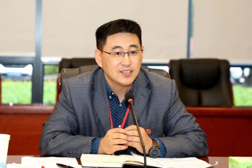 李長江(南京熊貓公司第十屆董事會原董事) 李長江(南京熊貓公司第十屆董事會原董事)